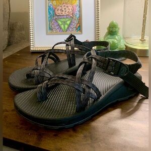 SOLD- Women’s Chaco ZX/2